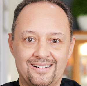 Dr. Carlos Cruz Botran